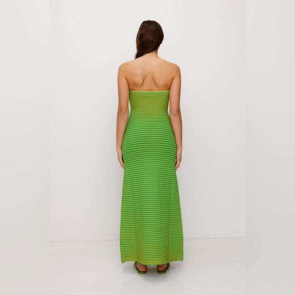 The Wolf Gang Viral ‘Sunmor’ Lime Knit Maxi Dress - Picture 4 of 15